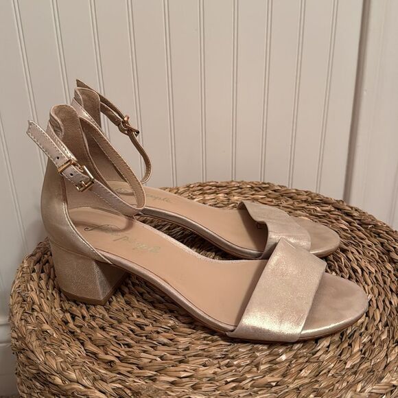 Free People Marigold Block Heel Cream/Goldish - 38 - Great Condition - Picture 4 of 9